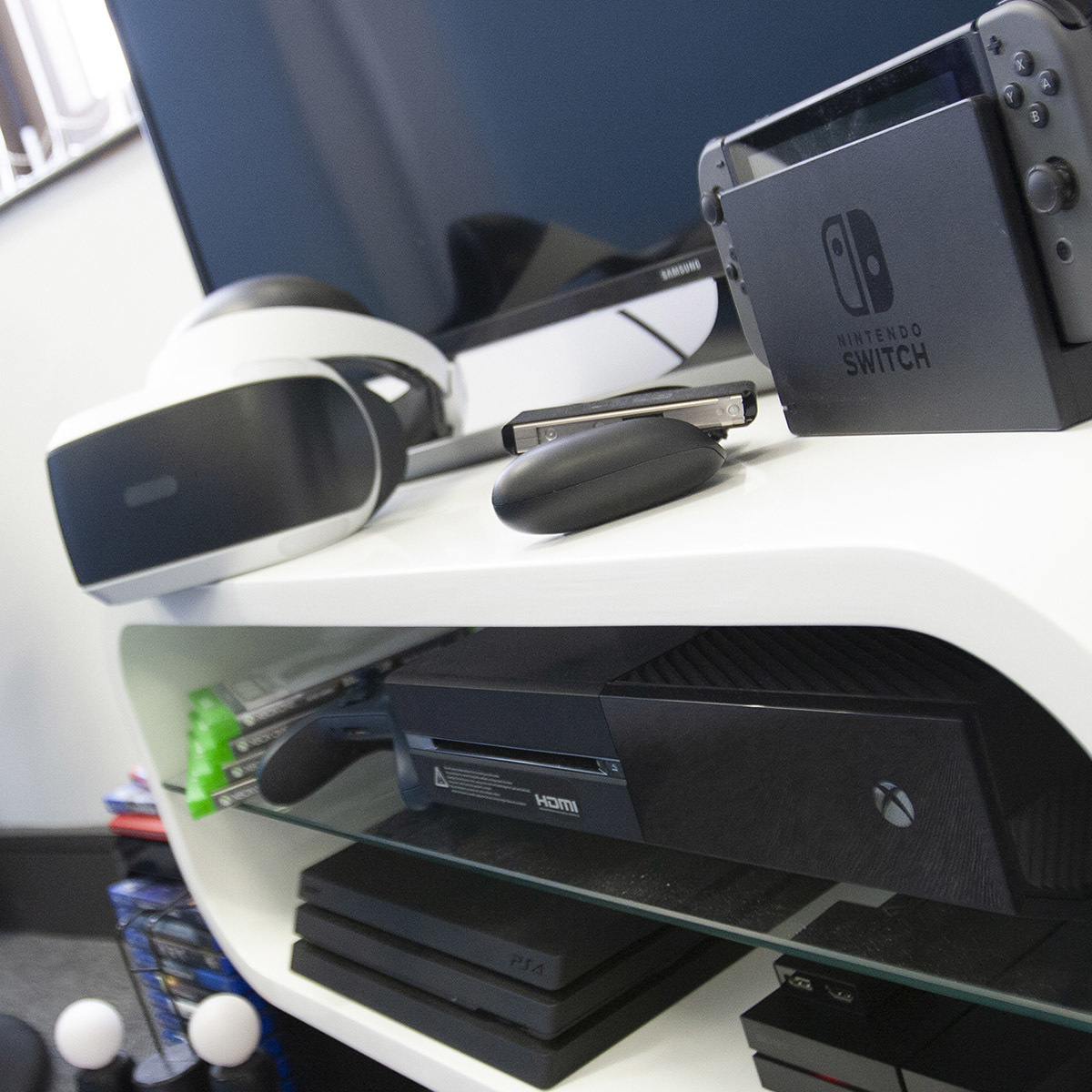 About - Consoles